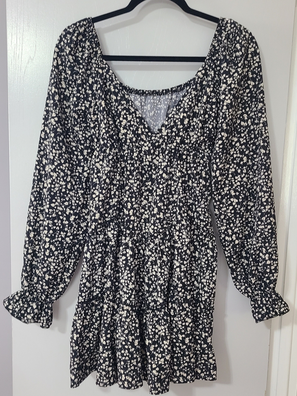 Black and White Floral Tiered Long Sleeve Mini Dress